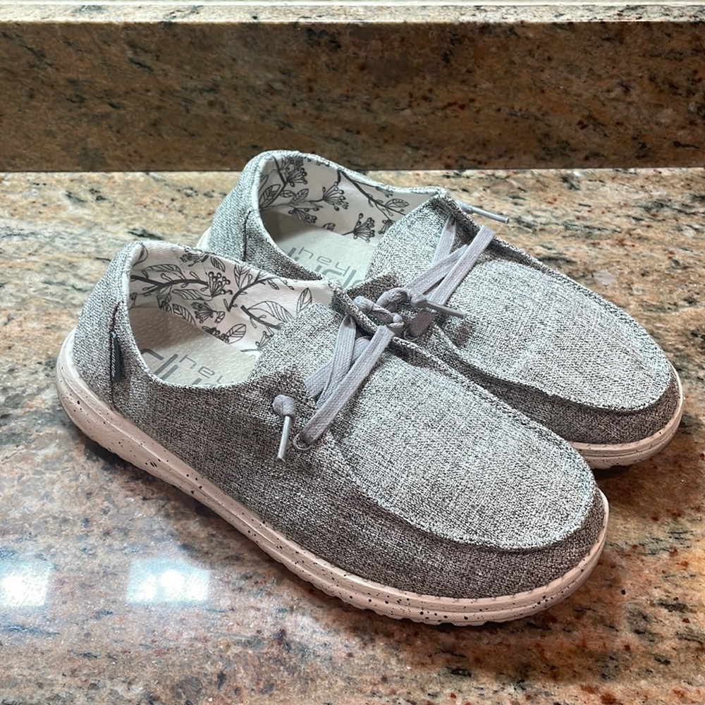 Hey Dude Wendy Shoes Size 7 Gray